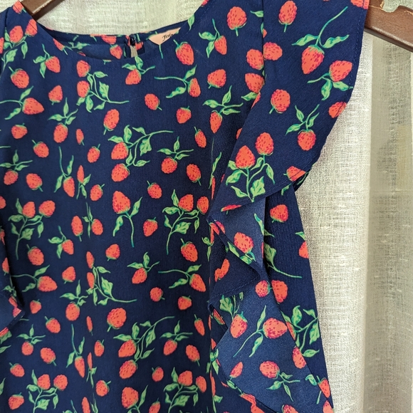Juicy Couture strawberry pattern top size small - Picture 4 of 8